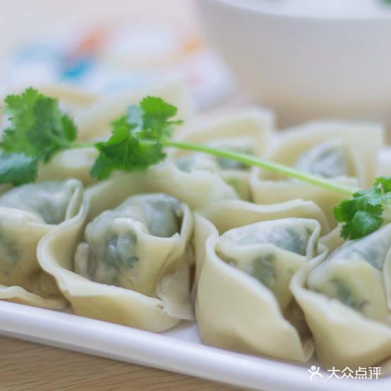 小花馄饨老麻辣烫