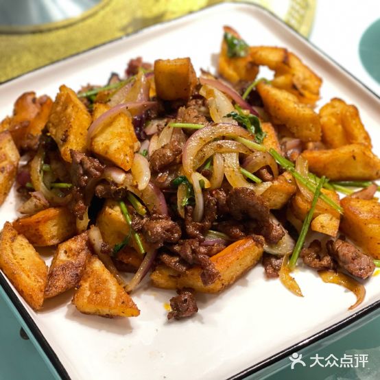 伊疆楼新将菜(金茂·黄金海岸店)