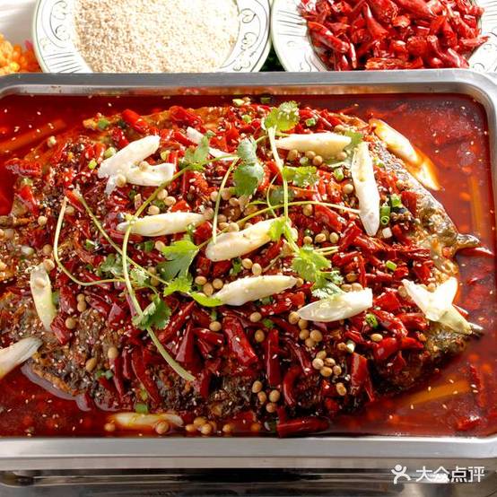 重庆三峡烤鱼川菜馆