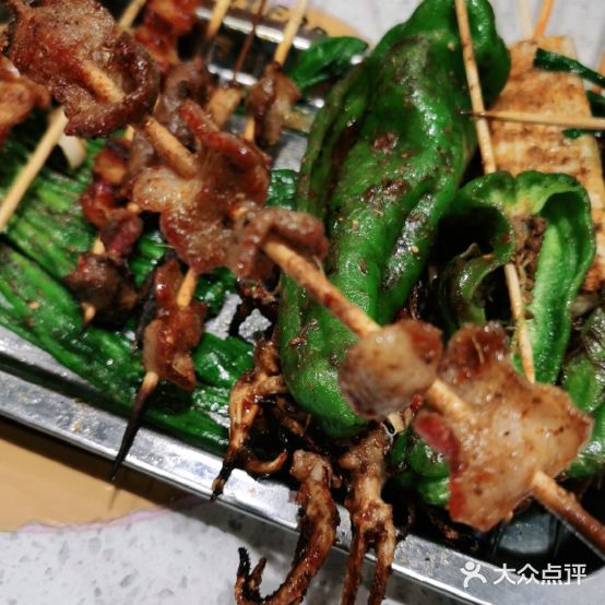 聚湘阁阿沐家龙虾(万达广场平江店)