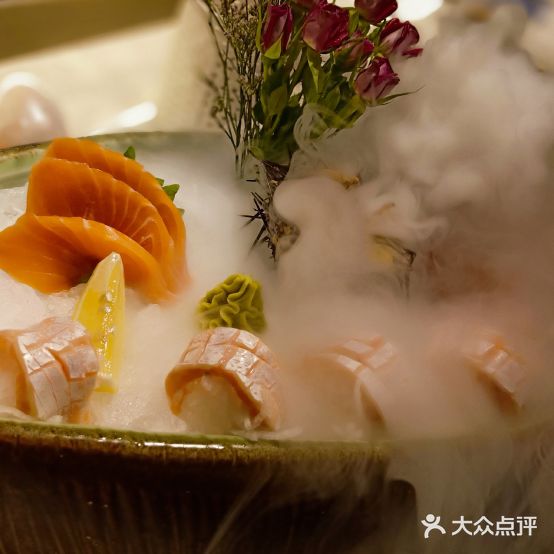 鲑秀·三文金雨精料理(德汇万达店)