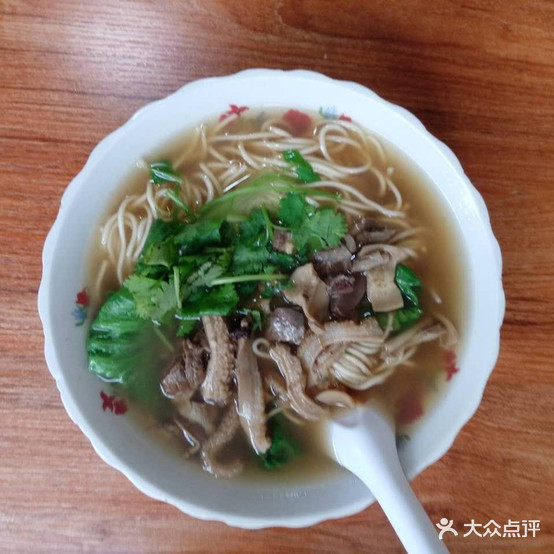 孝泉牛杂汤罐米粉(汇乐花城店)