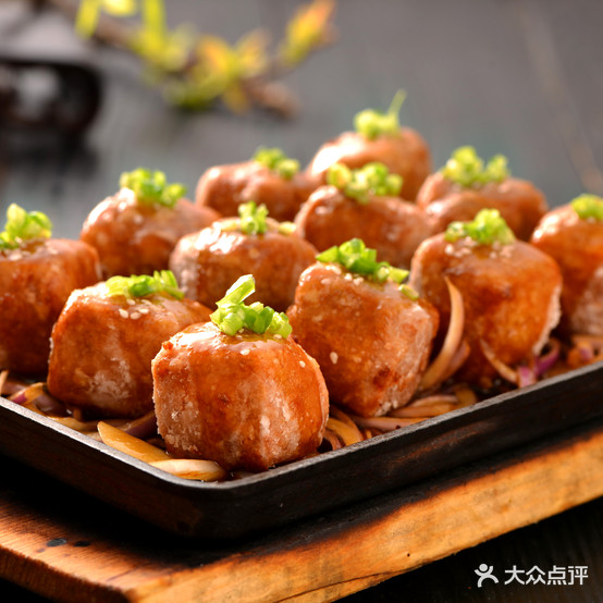 申阿·上海菜·小海鲜(青浦富绅店)