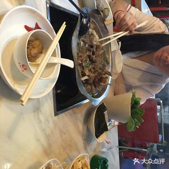京诚一锅羊蝎子火锅(中和园店)