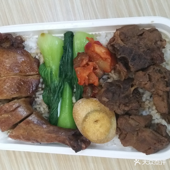 米夫罗台湾卤肉饭(余庆南路店)