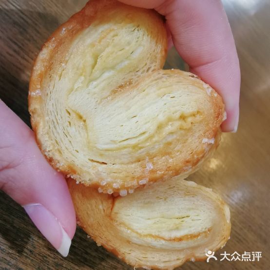 隆歌烘焙(高铁店)