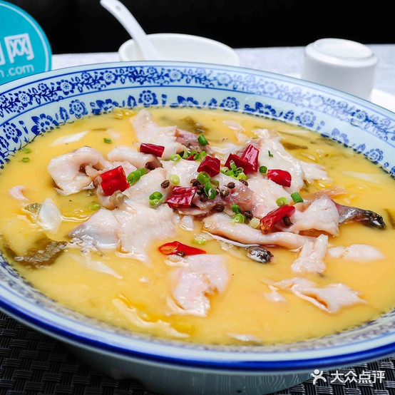 胖坛酸菜鱼馆(郁金香路店)