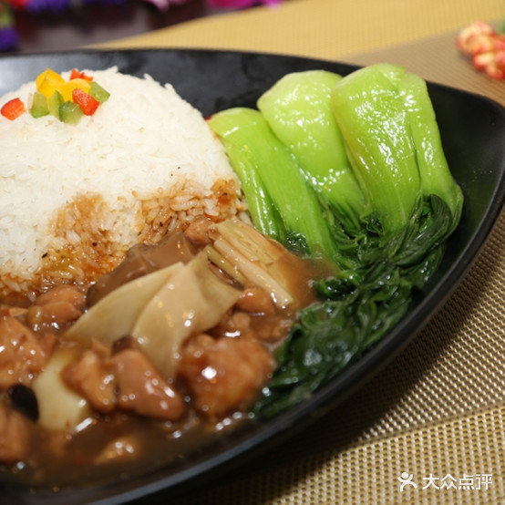 垄上阁美食