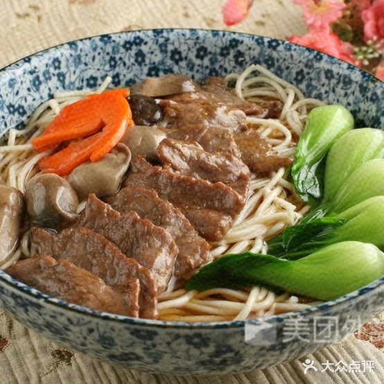 大嫂特色餐馆(苍梧生活广场店)