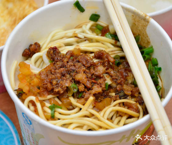 随便吃点(颐阳路店)
