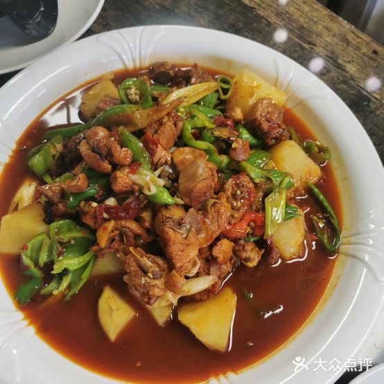 利禾大盘鸡砂锅