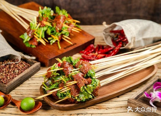 七婆串串香火锅(西外恒阳骊都旗舰店)