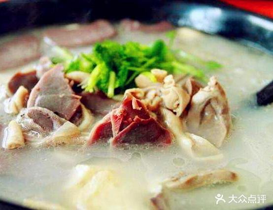 巴特尔烤羊排羊排(掇刀店)