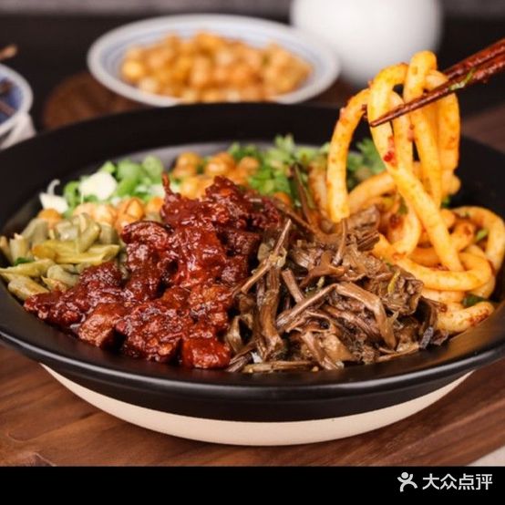 吴佳肉米粉(塔城和平店)