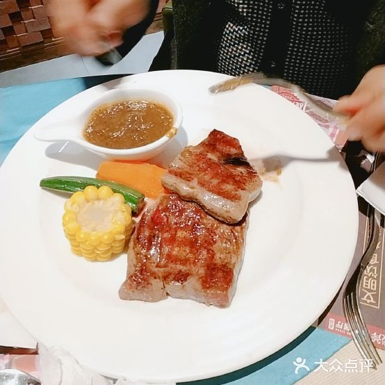 炙烧战斧牛肉餐厅(万达广场上饶店)