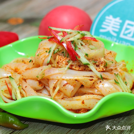 过桥米线象·火锅鸡米饭(金府花园店)