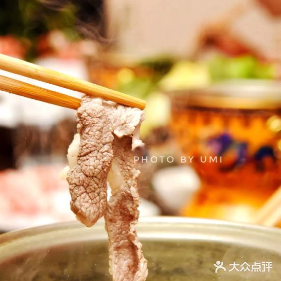 月奇涮肉·烤烧·小龙虾(南京西路店)
