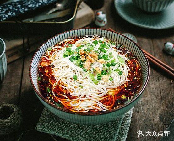 潮鹏重庆小面(乐群店)