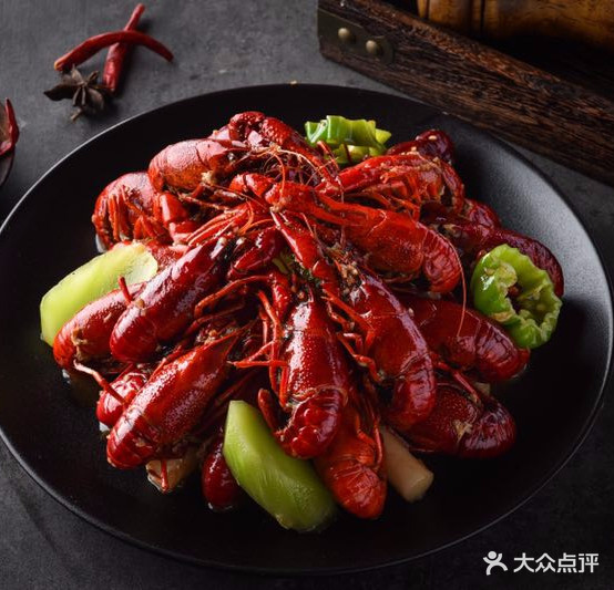 茸梅路右拐龙虾-农家菜(松江店)