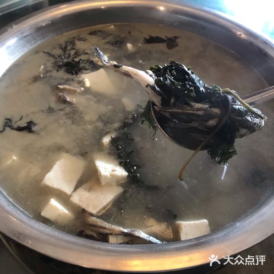 仙宫湖有机鱼头溪鱼馆
