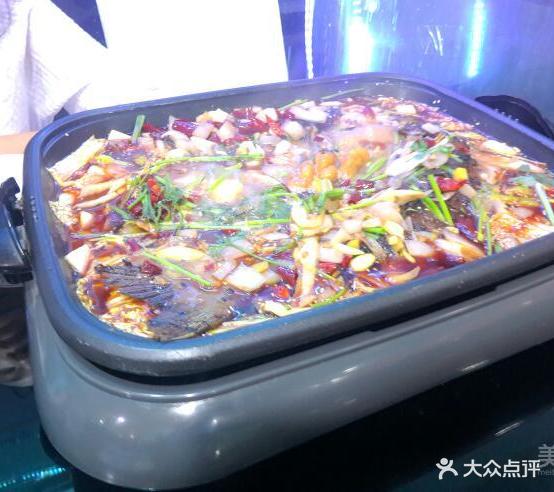 魔锅坊麻辣香锅(古塔西路店)
