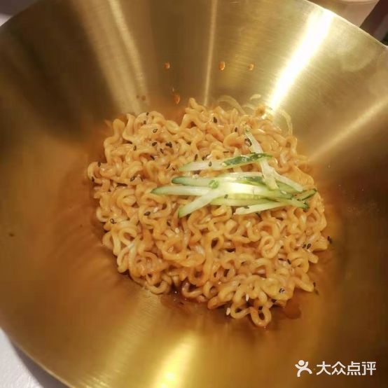 牛男手造比萨(沃华广场店)