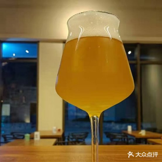 秣马精良啤酒屋