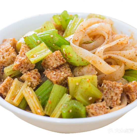 武威特色小吃花花凉皮(兴隆小区店)
