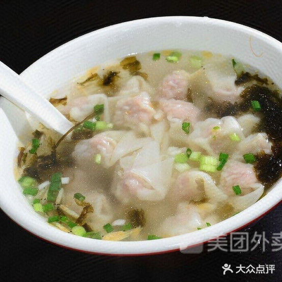 沙县小吃黄焖鸡万桥店
