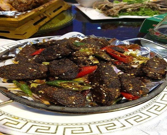 一家子餐厅(兴元商贸街店)
