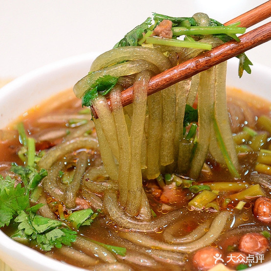 大盘鸡热杆面(平院红楼店)