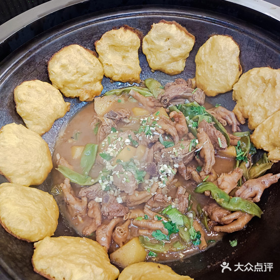 馨擎铁锅炖东北菜