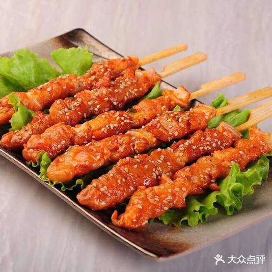 新疆艾力正宗新鲜烤羊肉店(崇仁二店)
