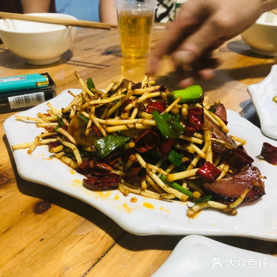 小院炒菜馆