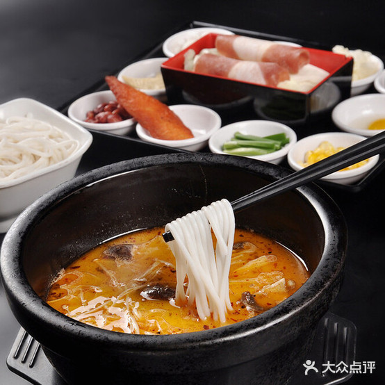 砂锅王(陵口店)
