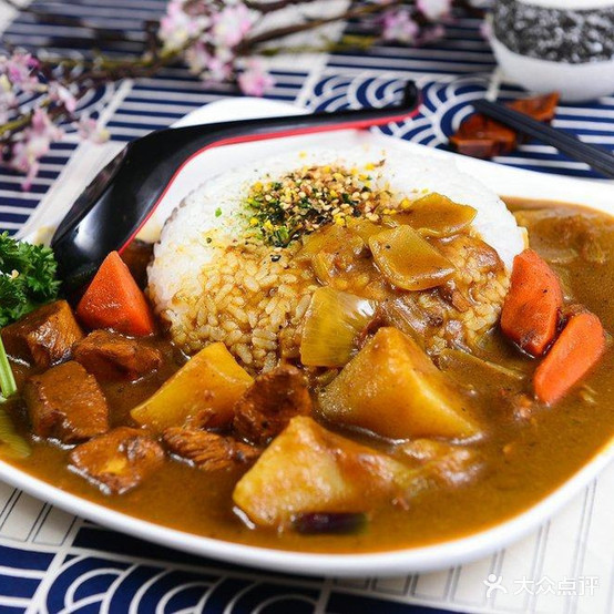 之尊飘香牛排饭(永中路店)