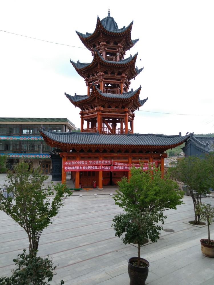 鲁沙尔上街清真寺