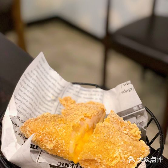 轰炸鸡(知政北路店)
