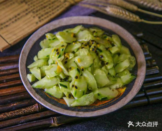 牛棚烧烤酒馆