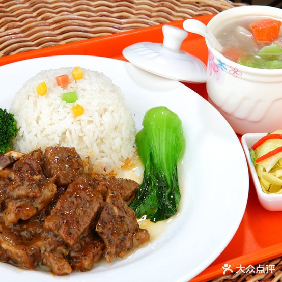 绿杰福建沙县小吃(江华国际商场店)