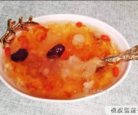 栖燕塘先炖燕窝