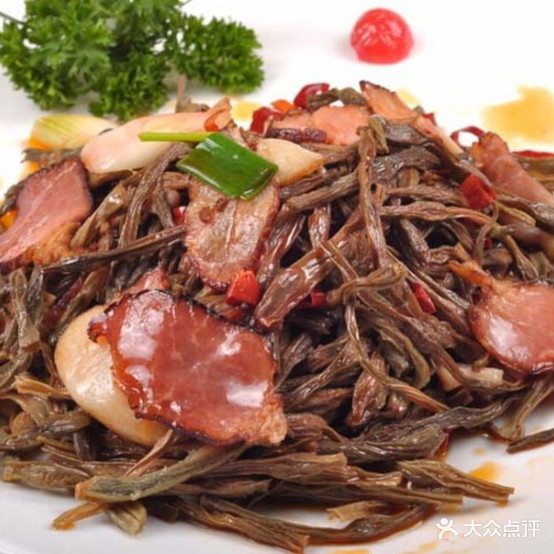一品湘木头饭(乐安店)