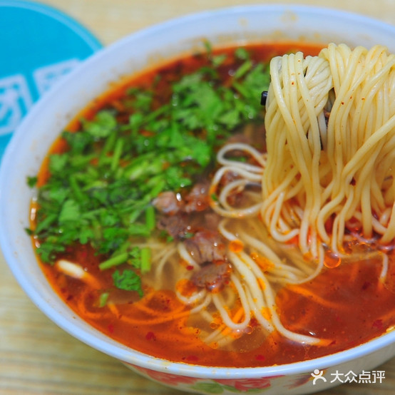 索菲娅悦兰州纯汤牛肉面