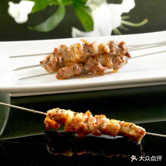 胡赛尼戈壁滩现烤羊肉串(体育场路店)