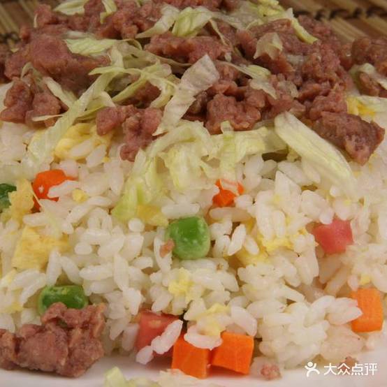 伟兴美食馆