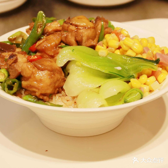 躲准普母藏餐
