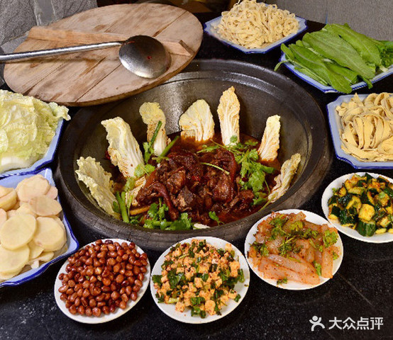 小关东·东北菜大锅台(武体店)