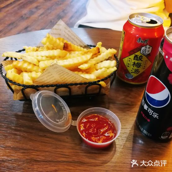 麦肯斯美式汉堡