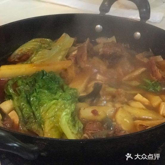 乡村人家铁锅焖面(鸿福园京原路店)