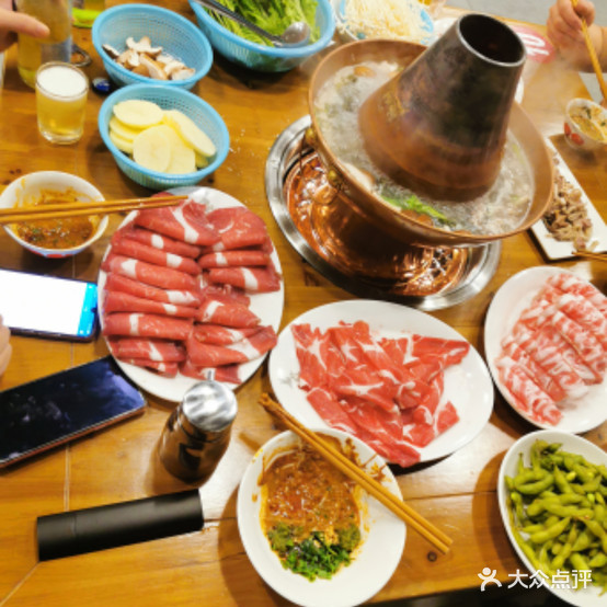 盟鲜生老北京帅羊肉·烤羊排羊腿(丹龙路总店)